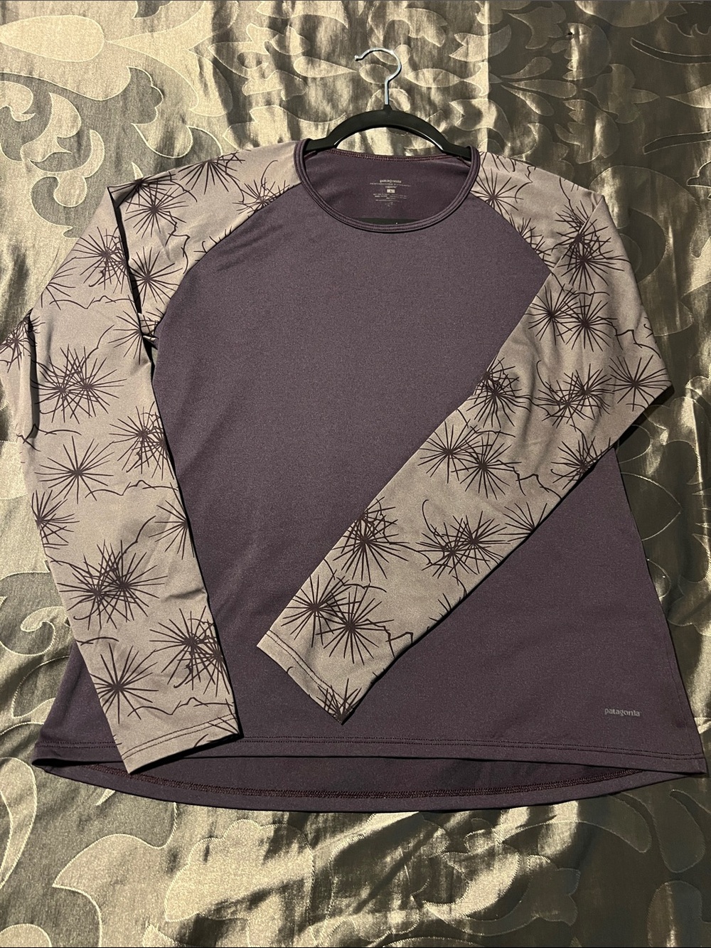 Patagonia Caplene Purple Plum Performance Base Layer Crew Neck Women’s Large